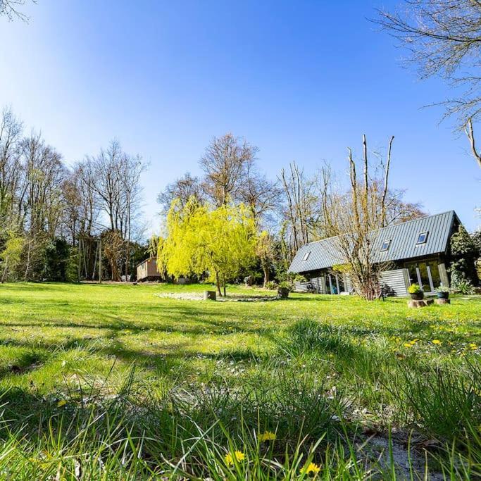 White Hill Lodge - Rustic Cabin Set In A Stunning Meadow Sevenoaks Εξωτερικό φωτογραφία